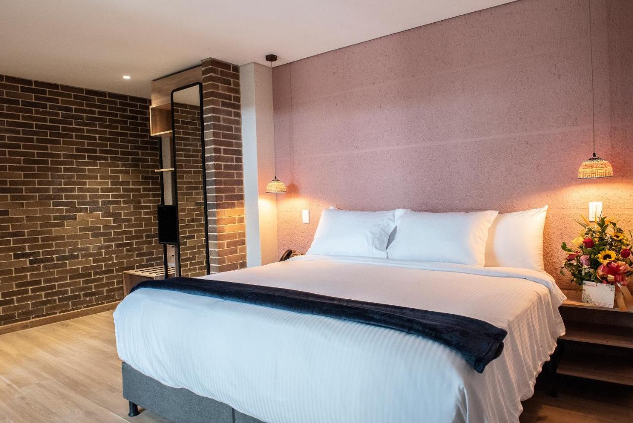 Casa Rose Hotel Carmen de Viboral エクステリア 写真