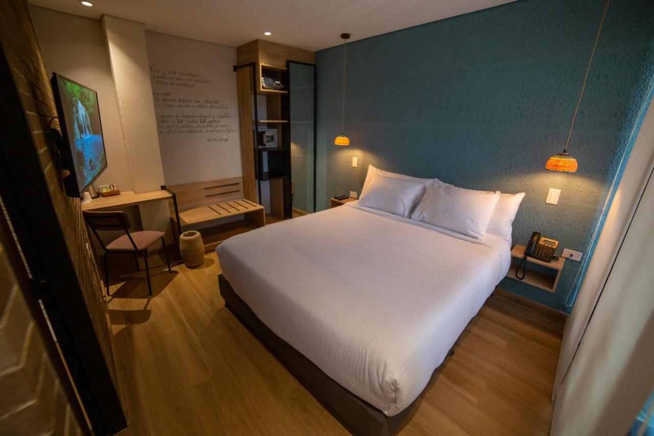 Casa Rose Hotel Carmen de Viboral エクステリア 写真